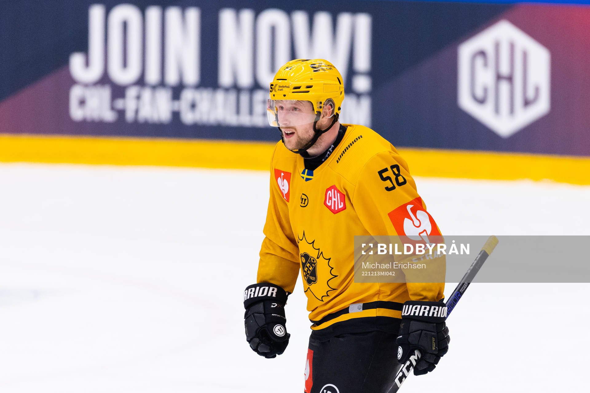 Oskar Nilsson of Skellefteå look dejected