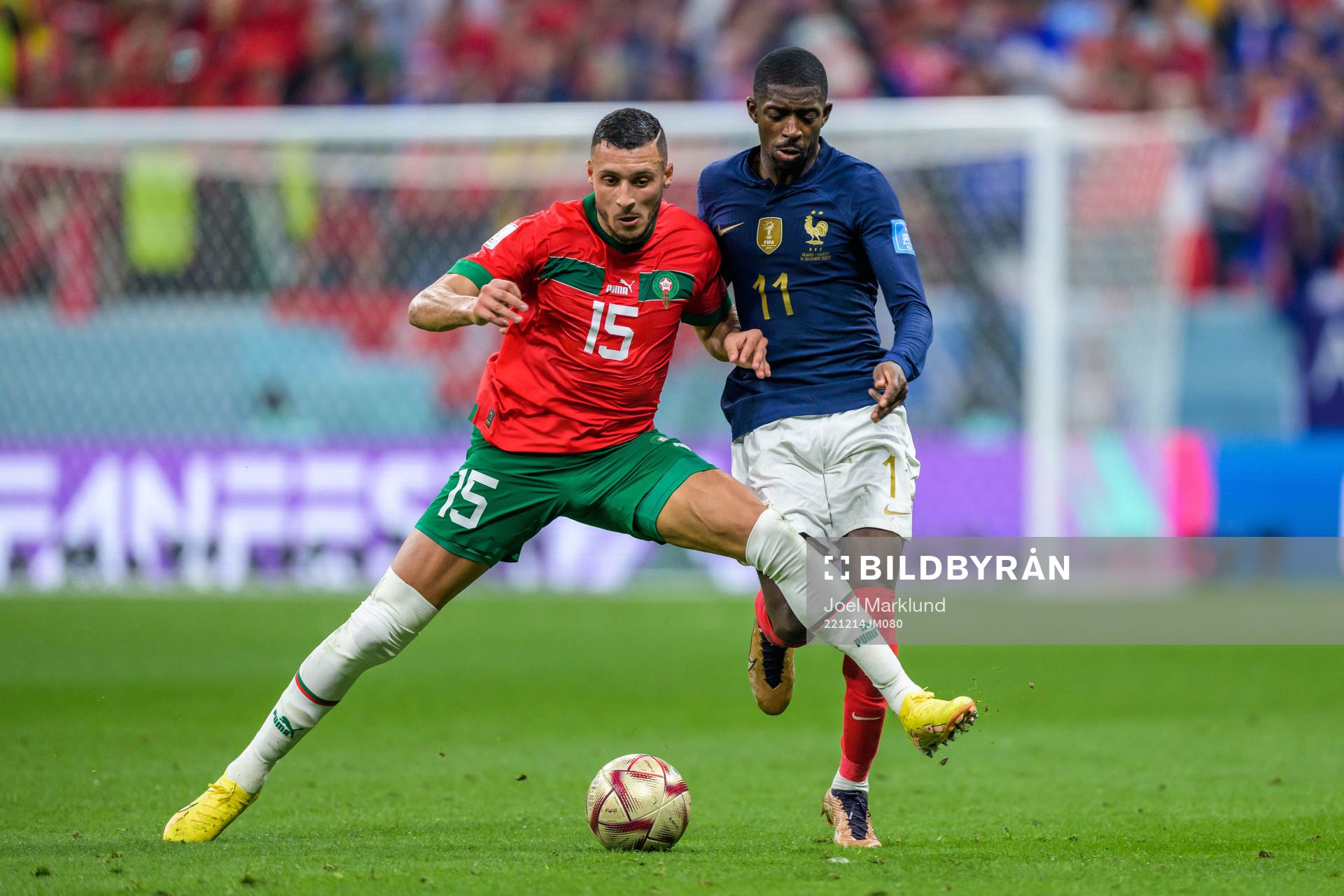 Selim Amallah of Morocco and Ousmane Dembele of France during the FIFA World Cup 2022 semifinal between France and Morocco on December 14, 2022 in Doha.