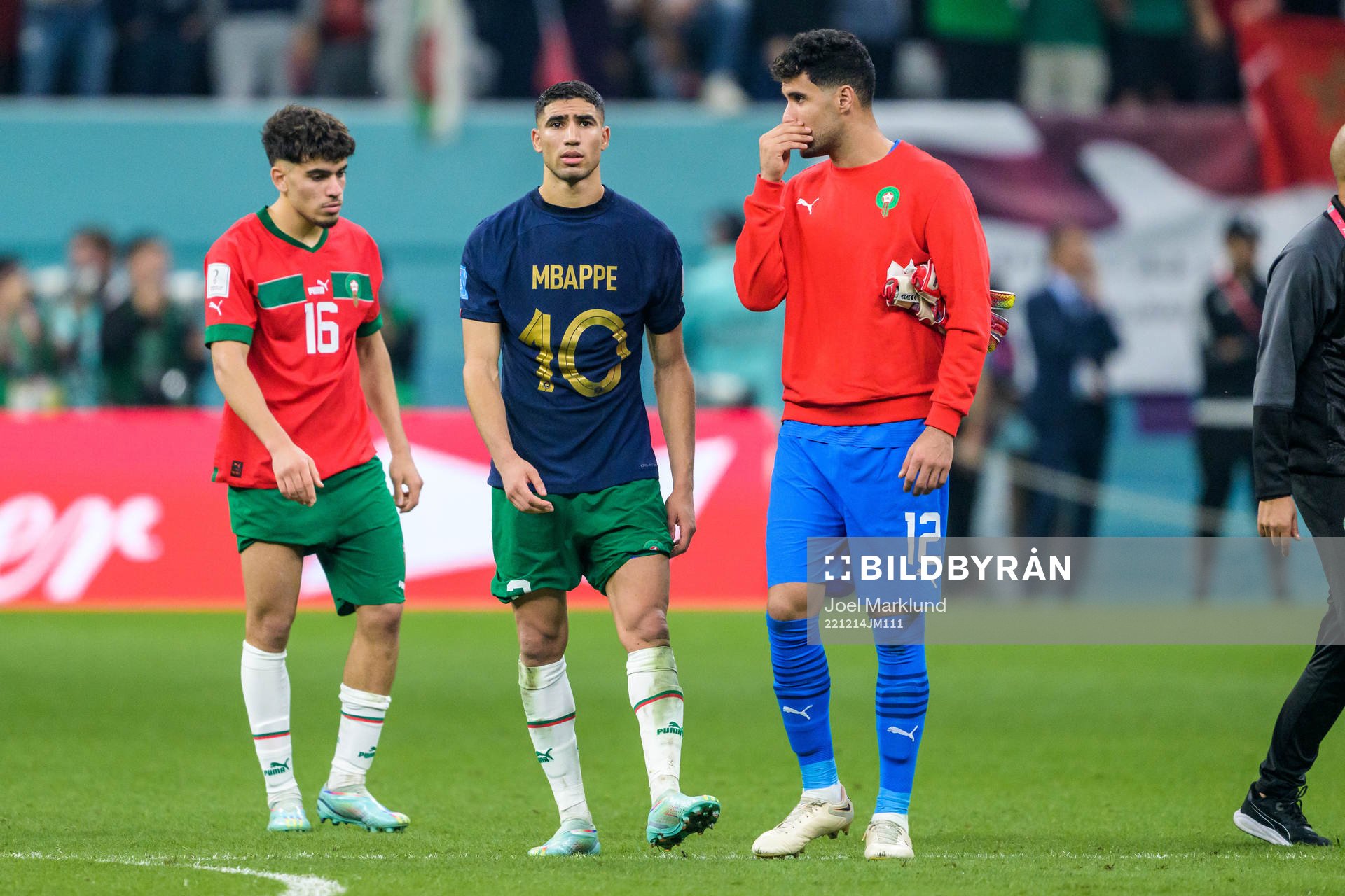 Abde Ezzalzouli, Achraf Hakimi and goalkeeper Munir El