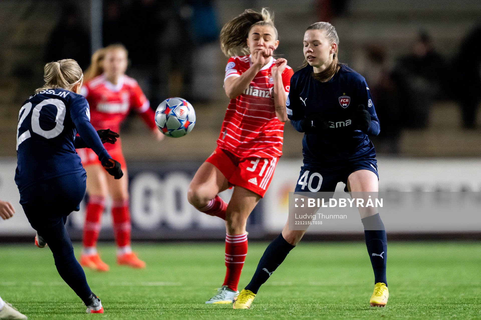 Georgia Stanway of Bayern and Bea Sprung of Rosengård