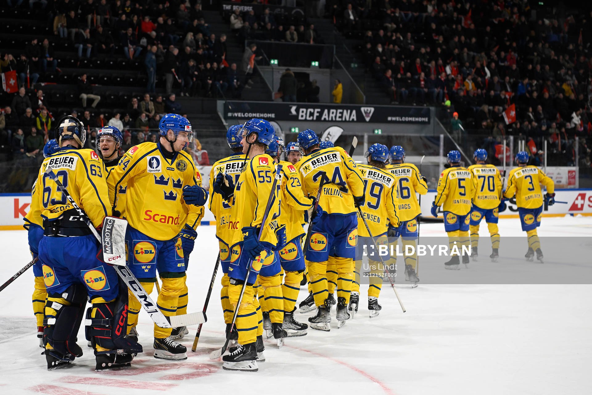 Players of Sweden celebrate