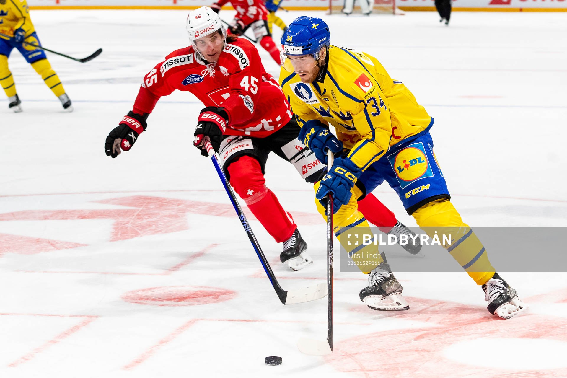 Oscar Eklind of Sweden and Michael Fora of Switzerland