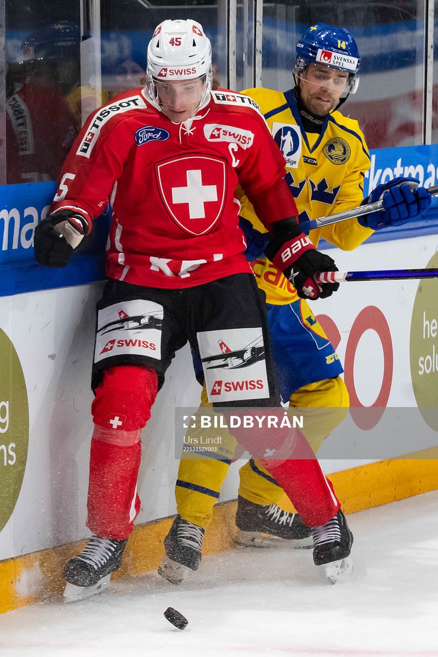 Michael Fora of Switzerland and Emil Pettersson of Sweden