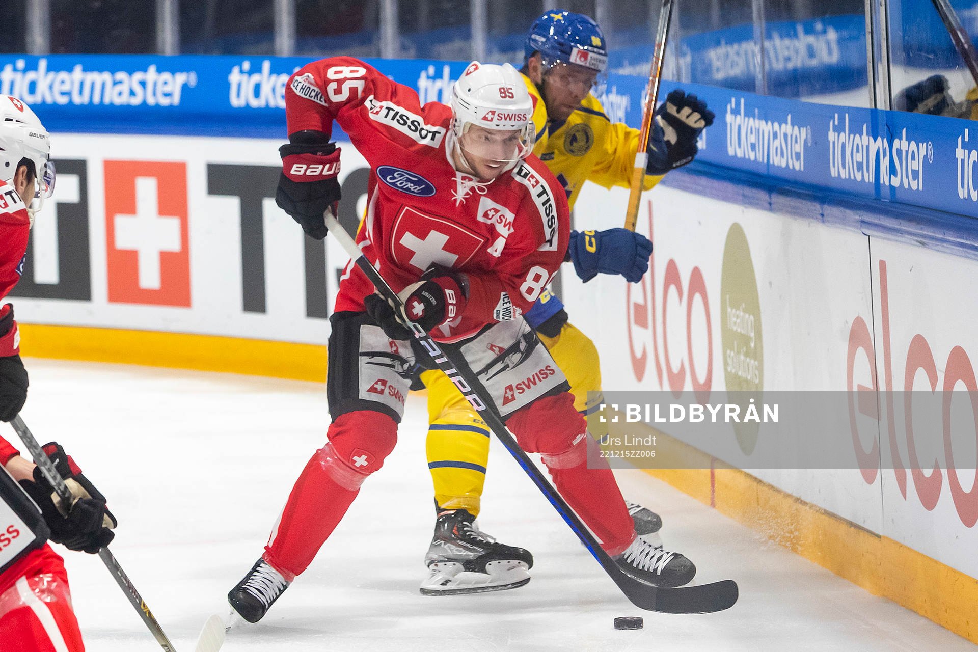 Sven Andrighetto of Switzerland and Robin Kovacs if Sweden