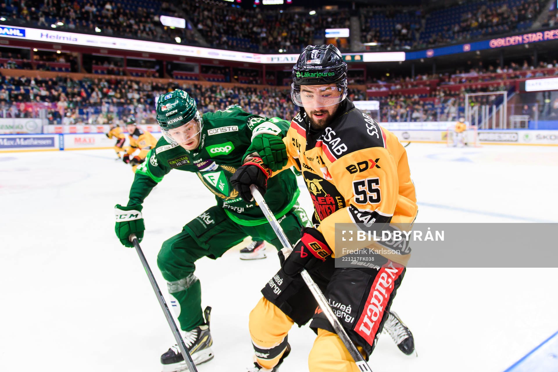 Färjestads Eric Engstrand och Luleås Filip Pyrochta