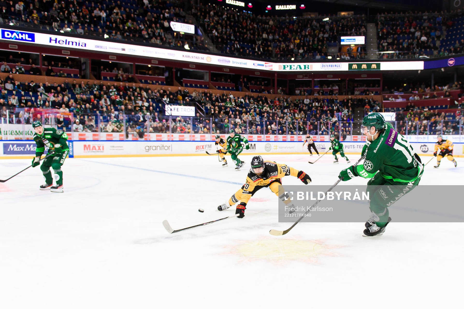 Luleås Jack Connolly och Färjestads Remi Elie