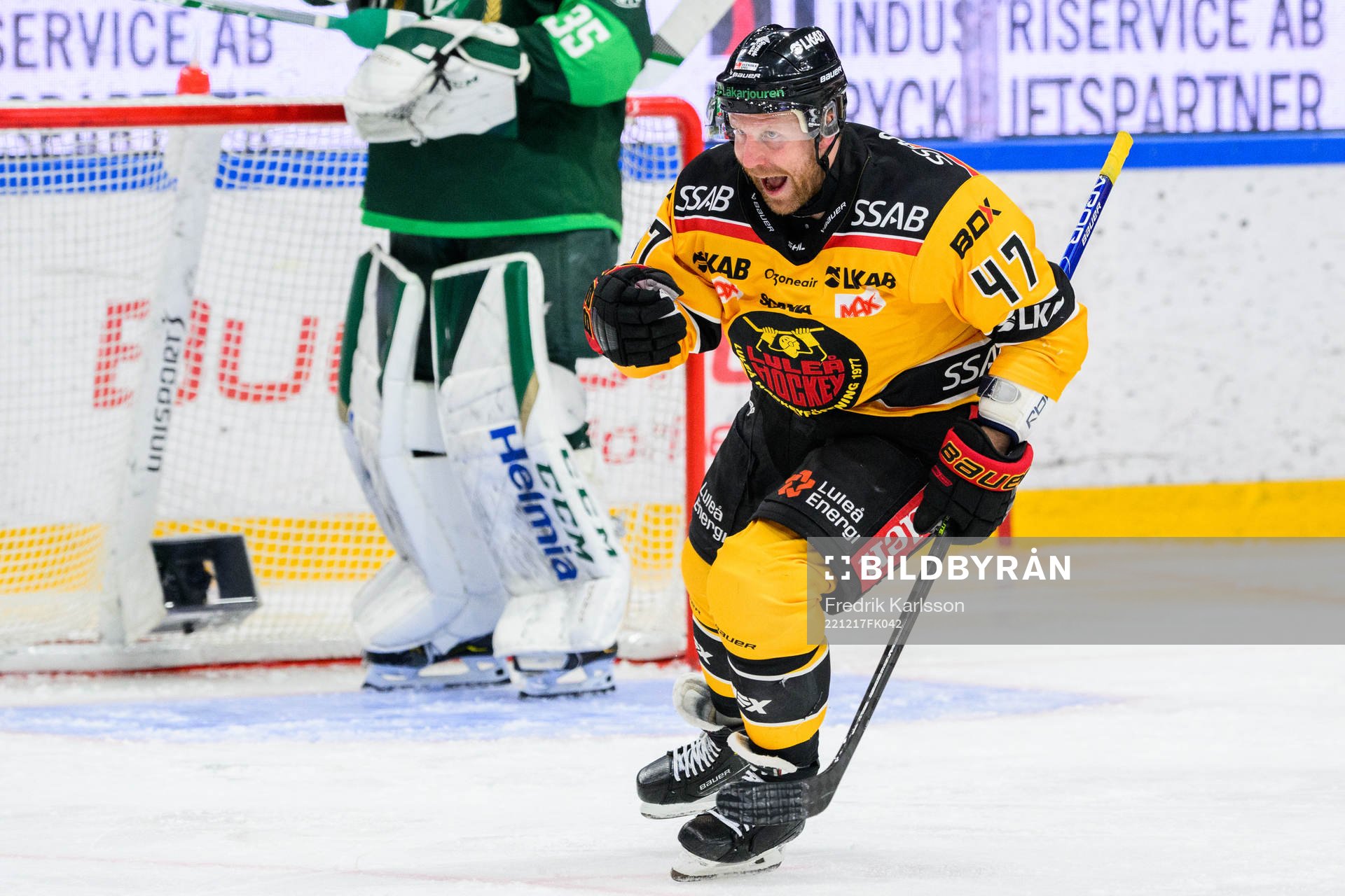 Luleås Leo Komarov jublar