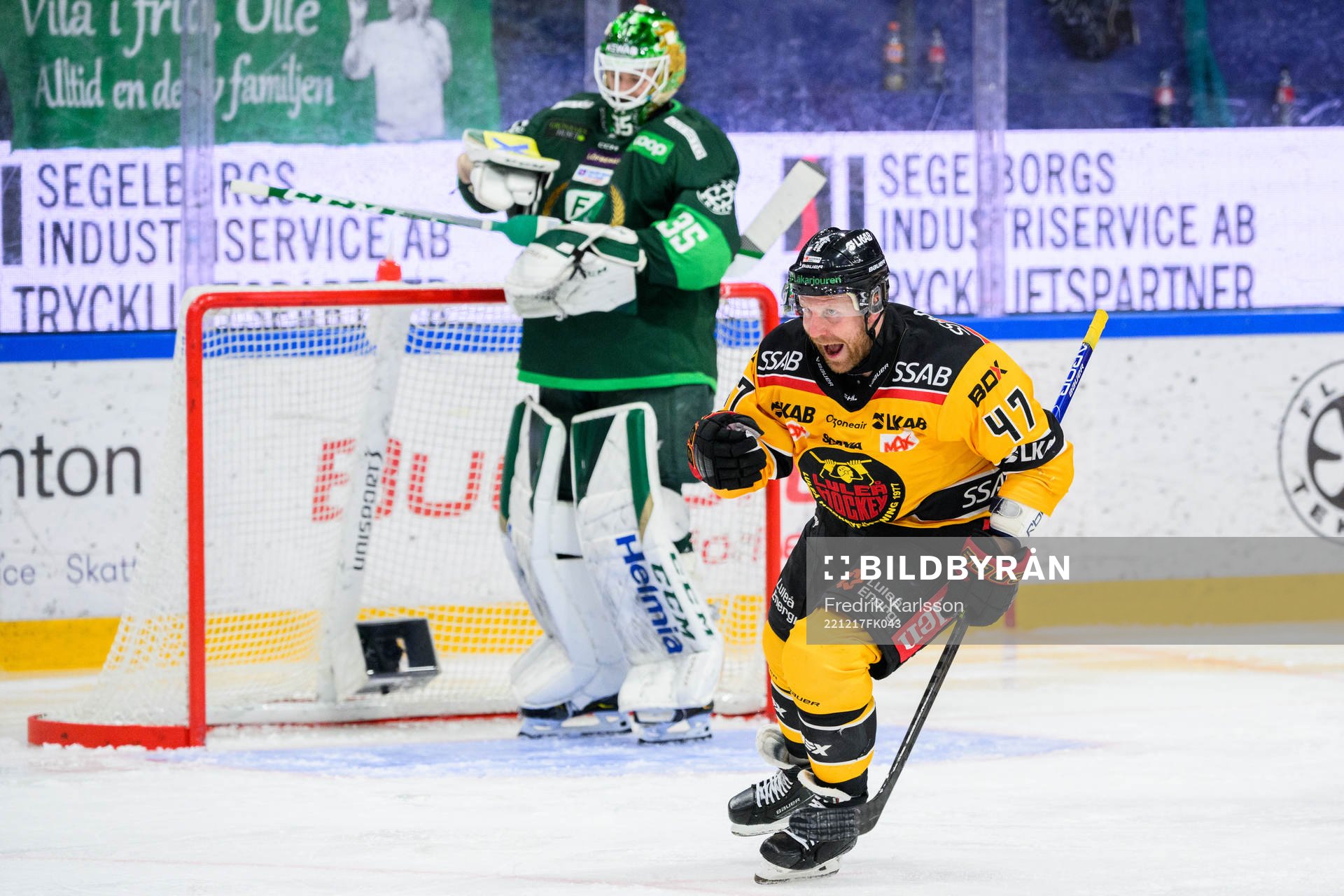 Luleås Leo Komarov jublar