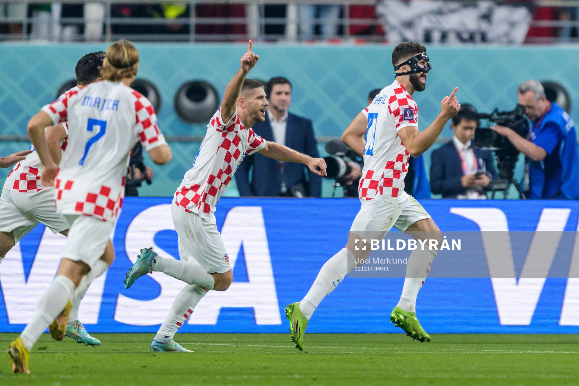 Josko Gvardiol of Croatia celebrates