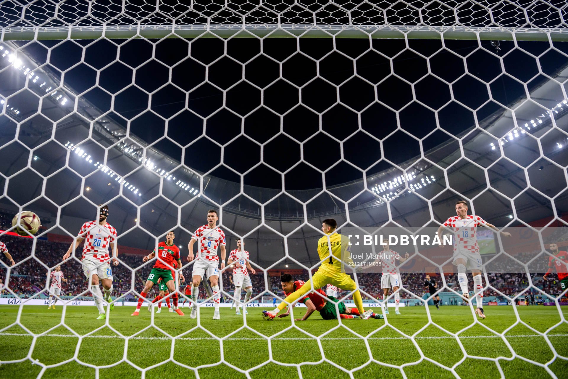 Achraf Dari of Morocco scores 1-1