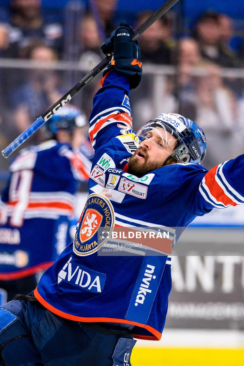 Växjös Lukas Bengtsson jublar