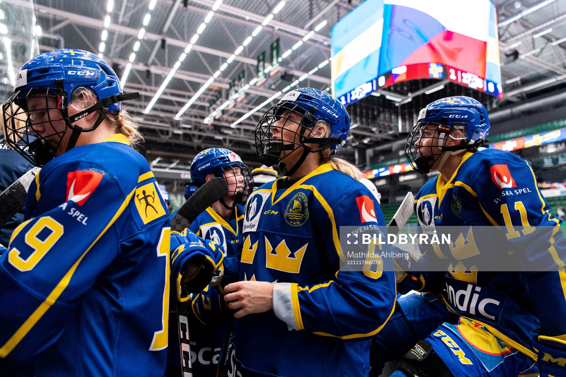 Josefine Holmgren and Josefin Bouveng of Sweden