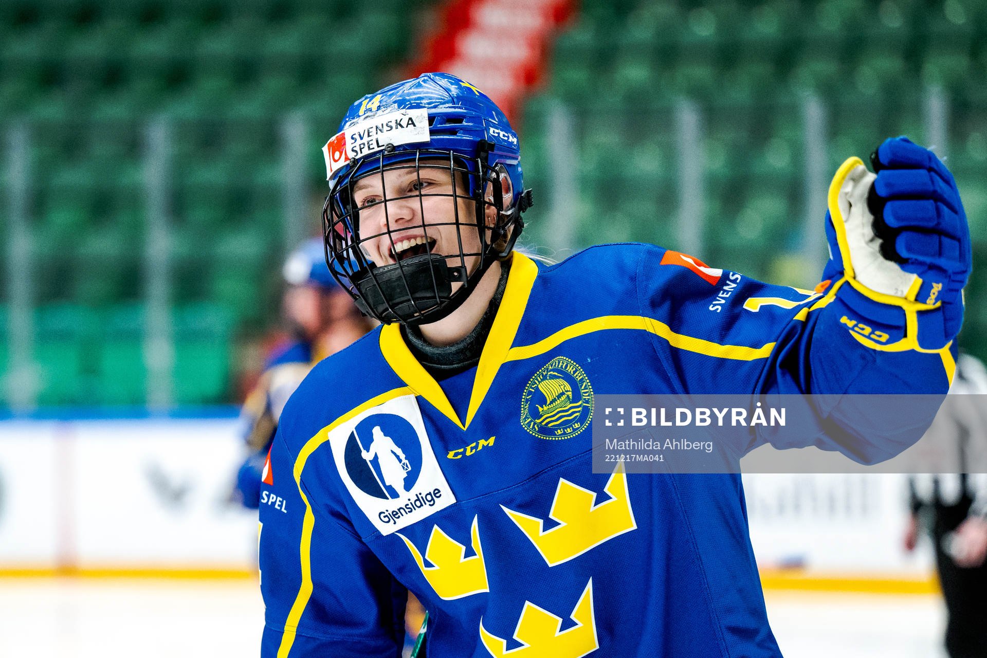 Thea Johansson of Sweden celebrates
