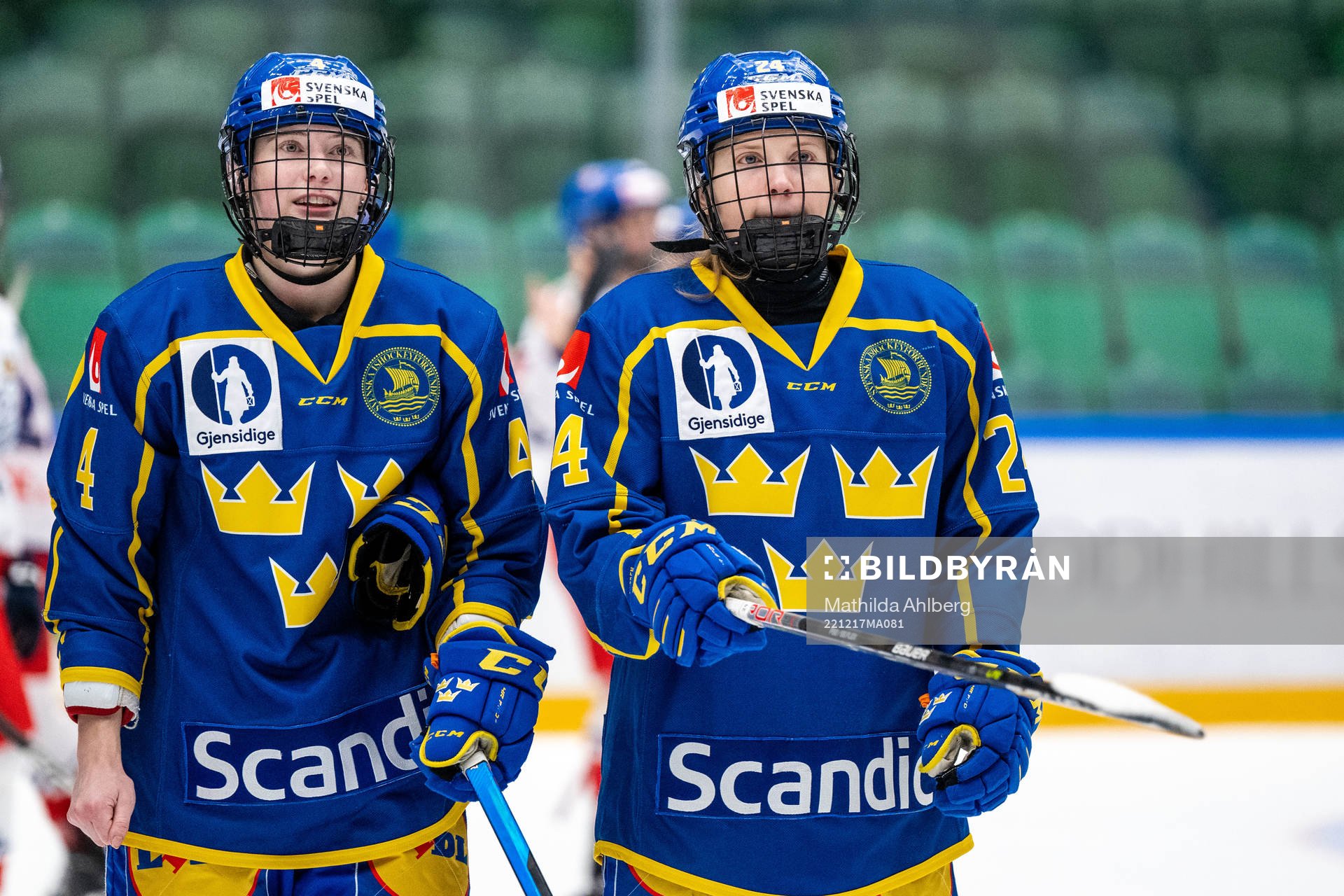 Linnéa Andersson and Felizia Wikner-Zienkiewicz of Sweden