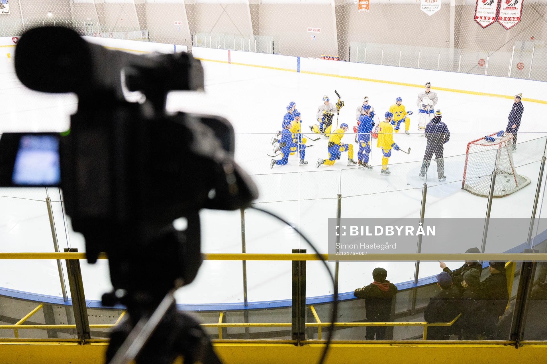 Video coach in the stands