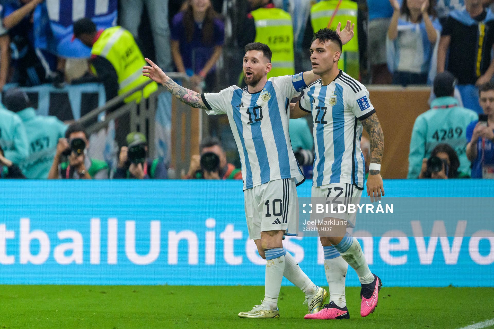 Lionel Messi and Lautaro Martinez of Argentina celebrate
