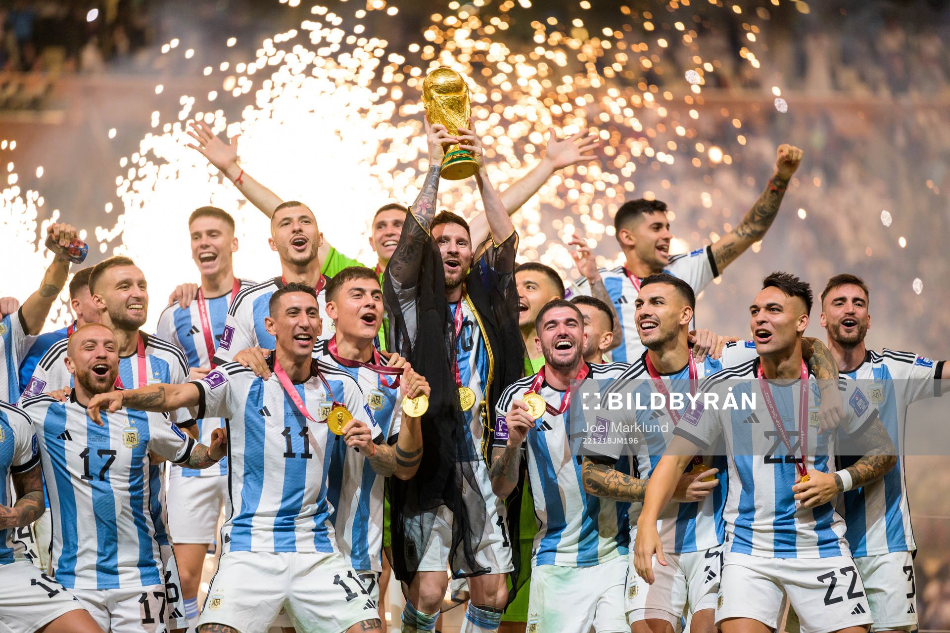 Lionel Messi and players of Argentina celebrate with the