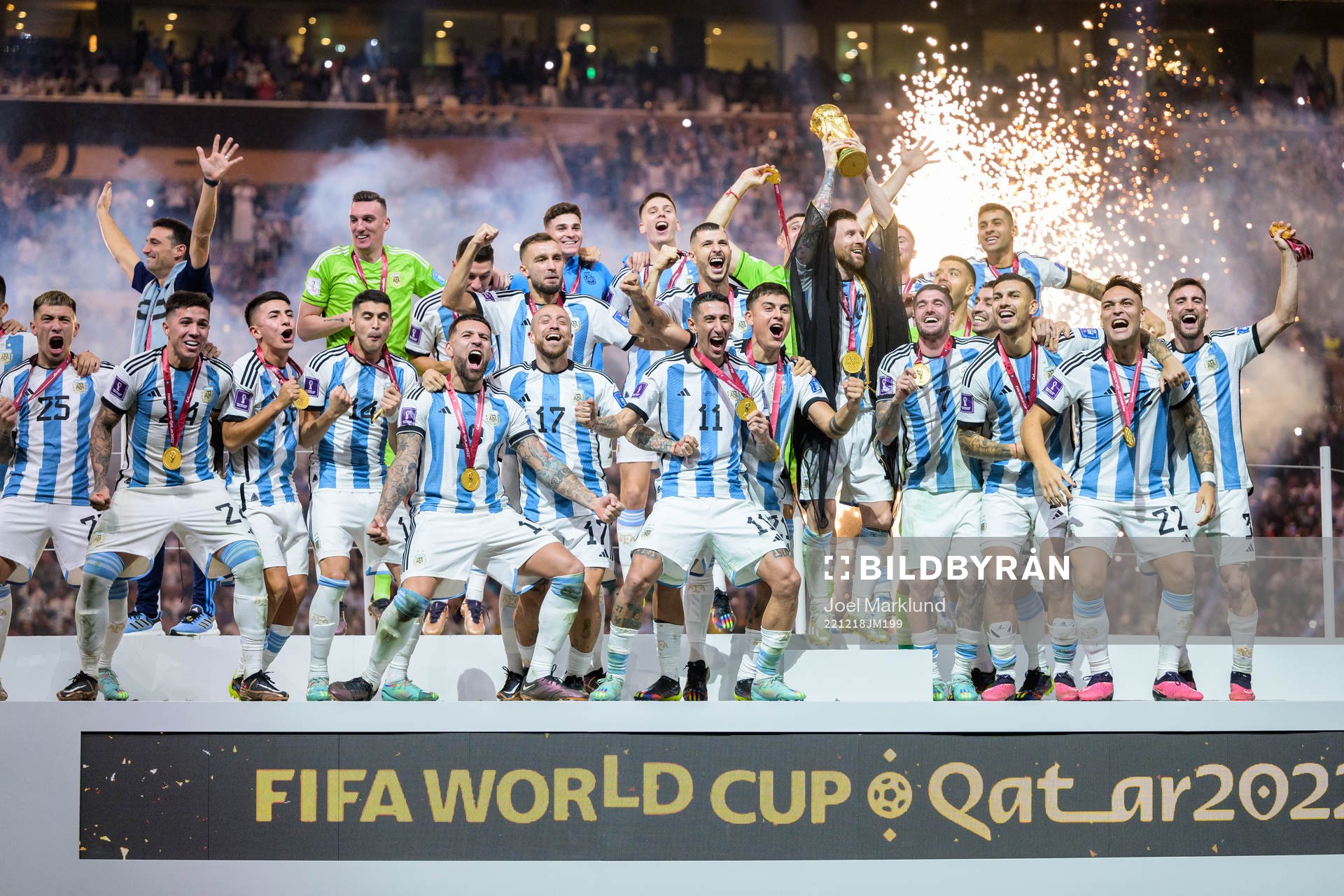 Lionel Messi and players of Argentina celebrate with the