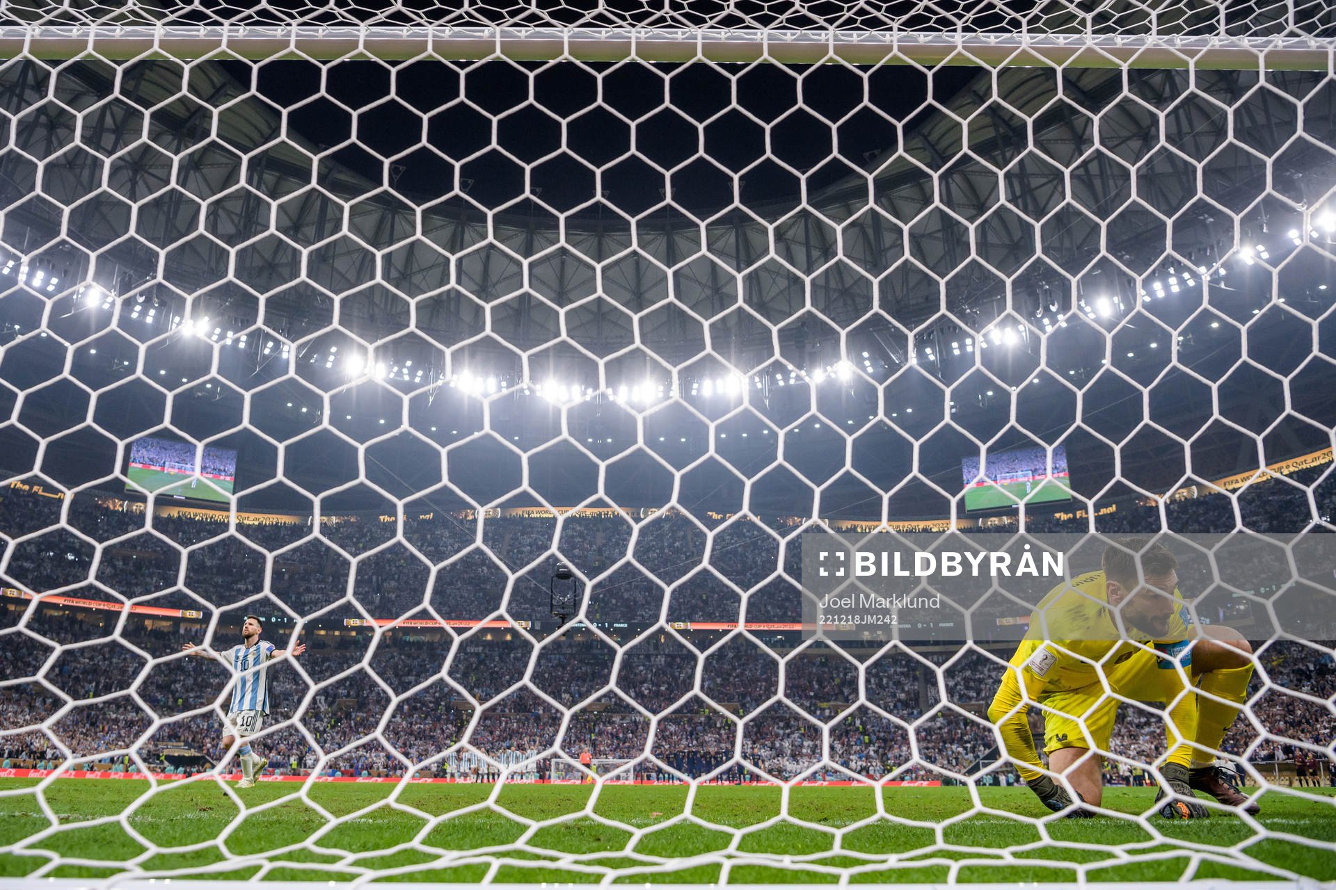 Lionel Messi of Argentina celebrates as goalkeeper Hugo