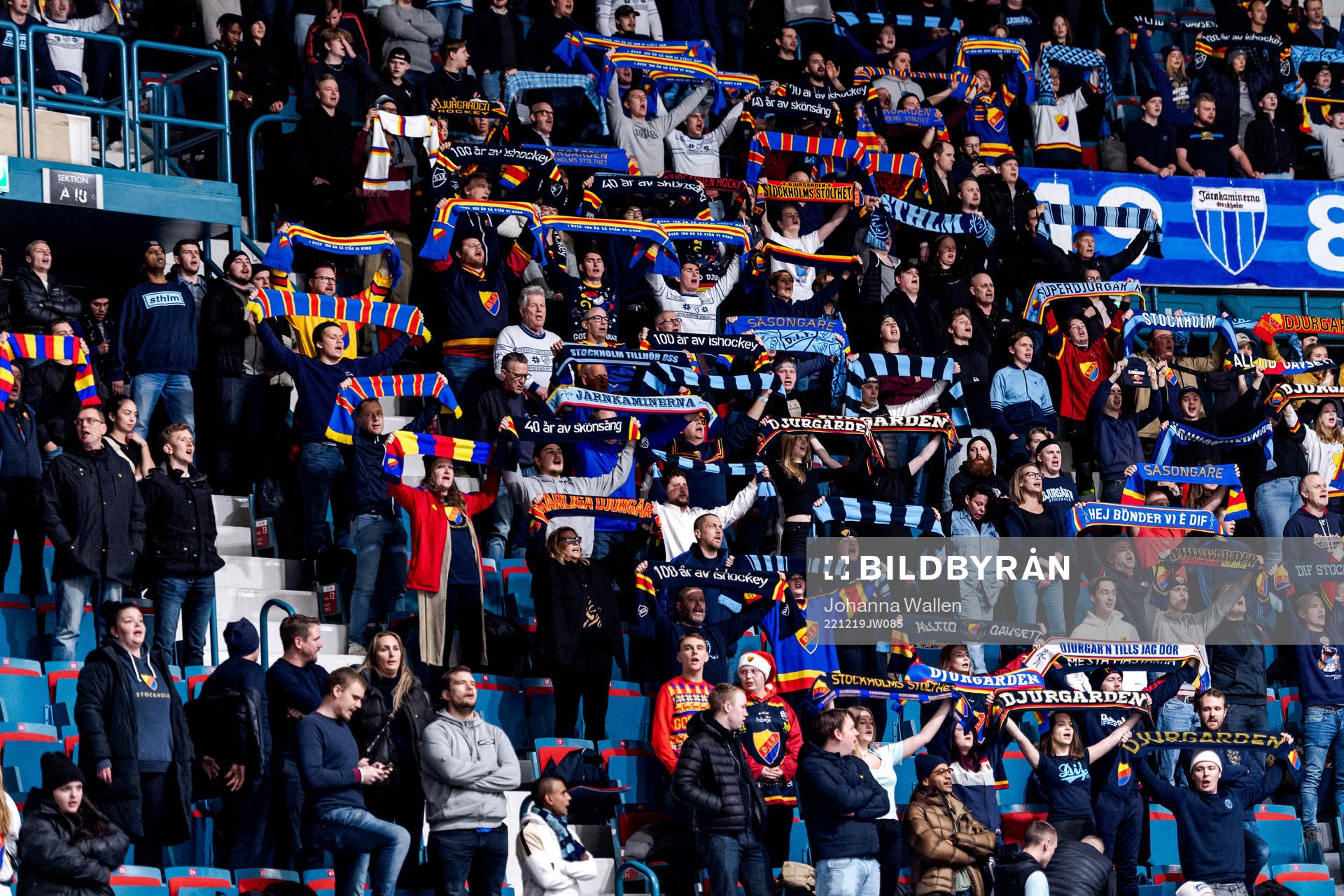 under ishockeymatchen i Hockeyallsvenskan mellan