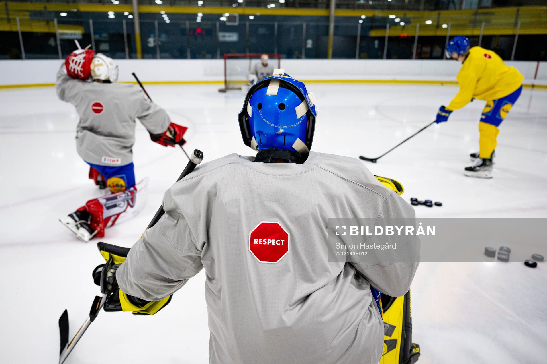 Goaltender Ian Blomquist of Sweden