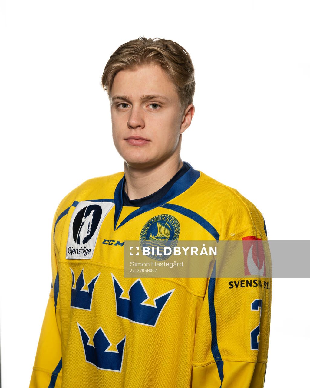 Elias Pettersson of Sweden poses for a portrait
