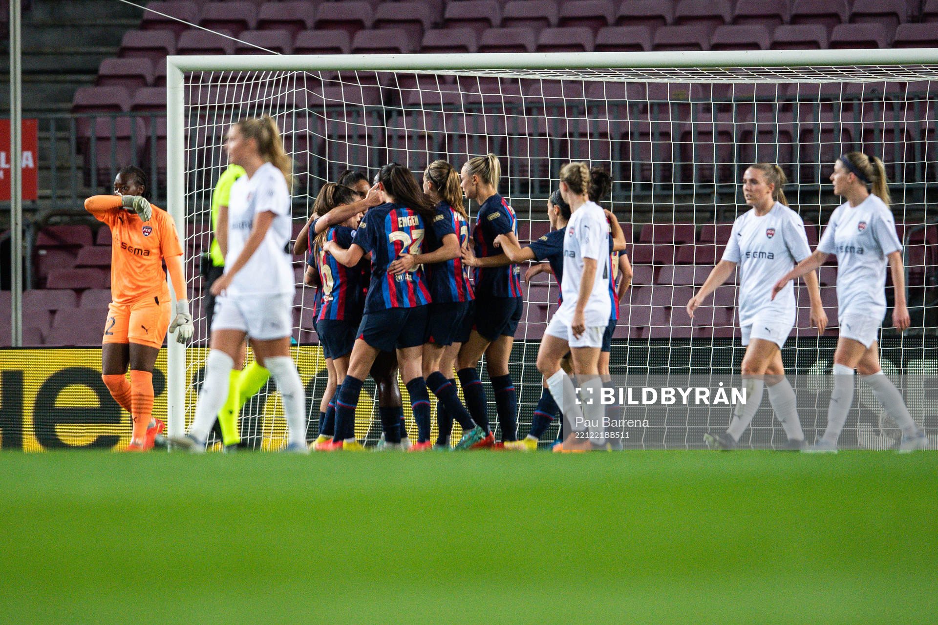 Asisat Oshoala of Barcelona celebrates with teammates