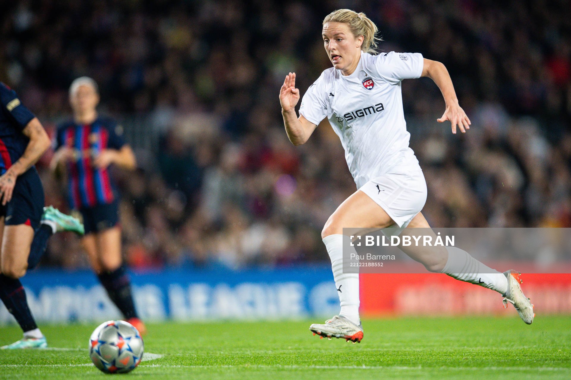 Mimmi Larsson of FC Rosengård during the UEFA Women's Champions League football match between Barcelona and FC Rosengård on December 21, 2022 in Barcelona.