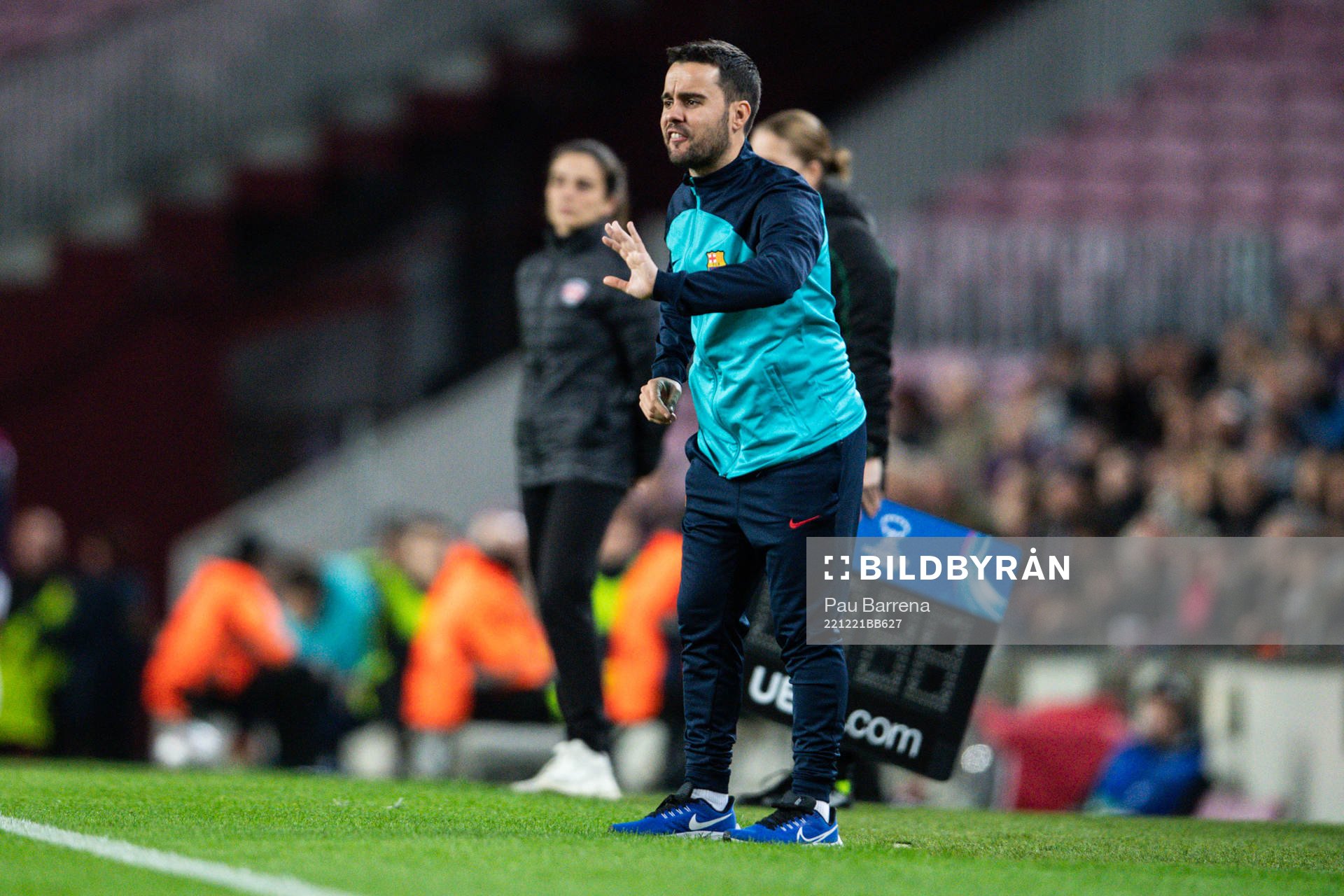 Head coach Jonatan Giraldez of Barcelona