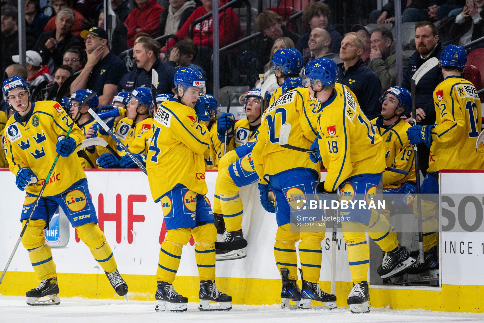 Oskar Pettersson , Jonathan Lekkerimäki and Isak Rosén of