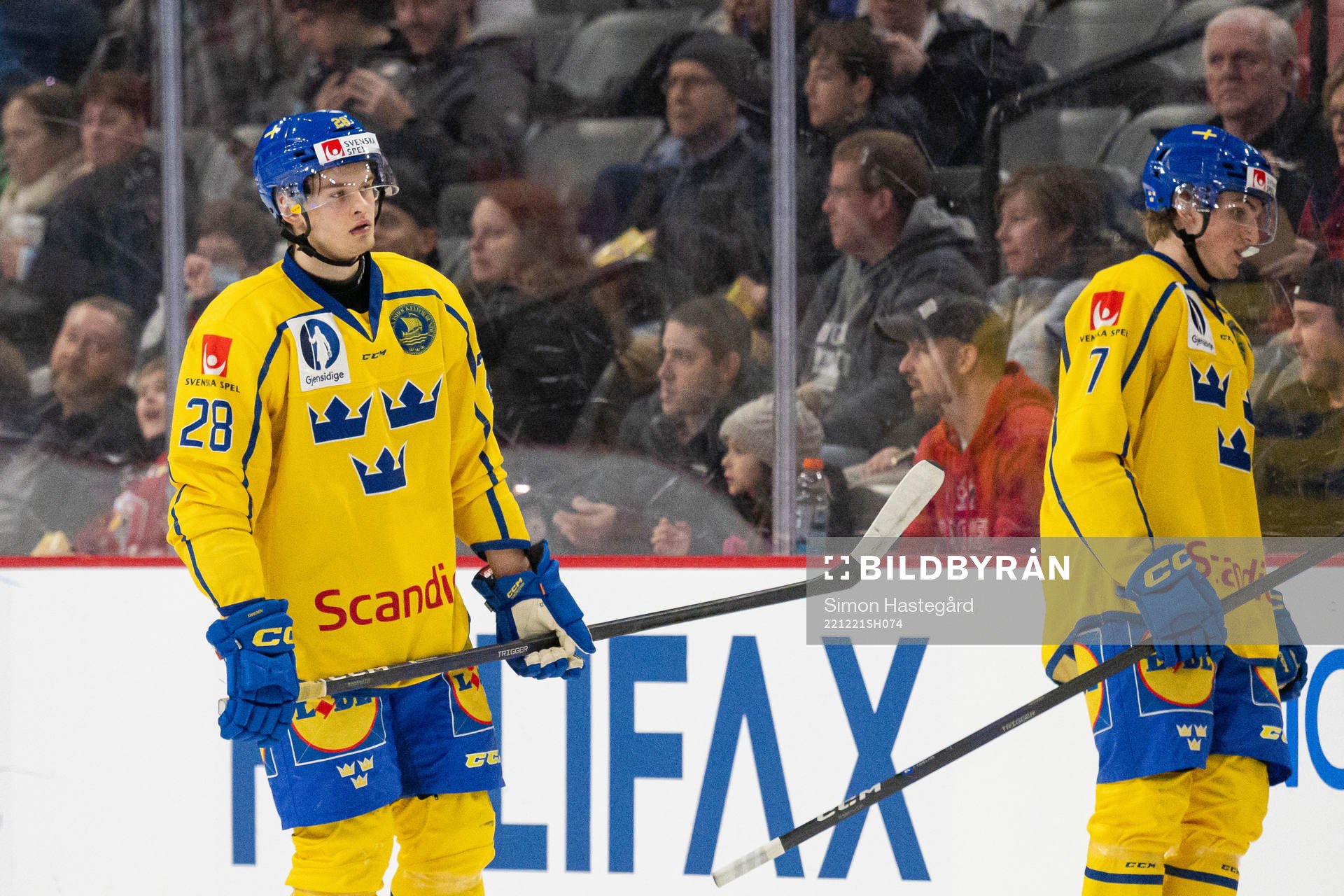 Simon Robertsson of Sweden