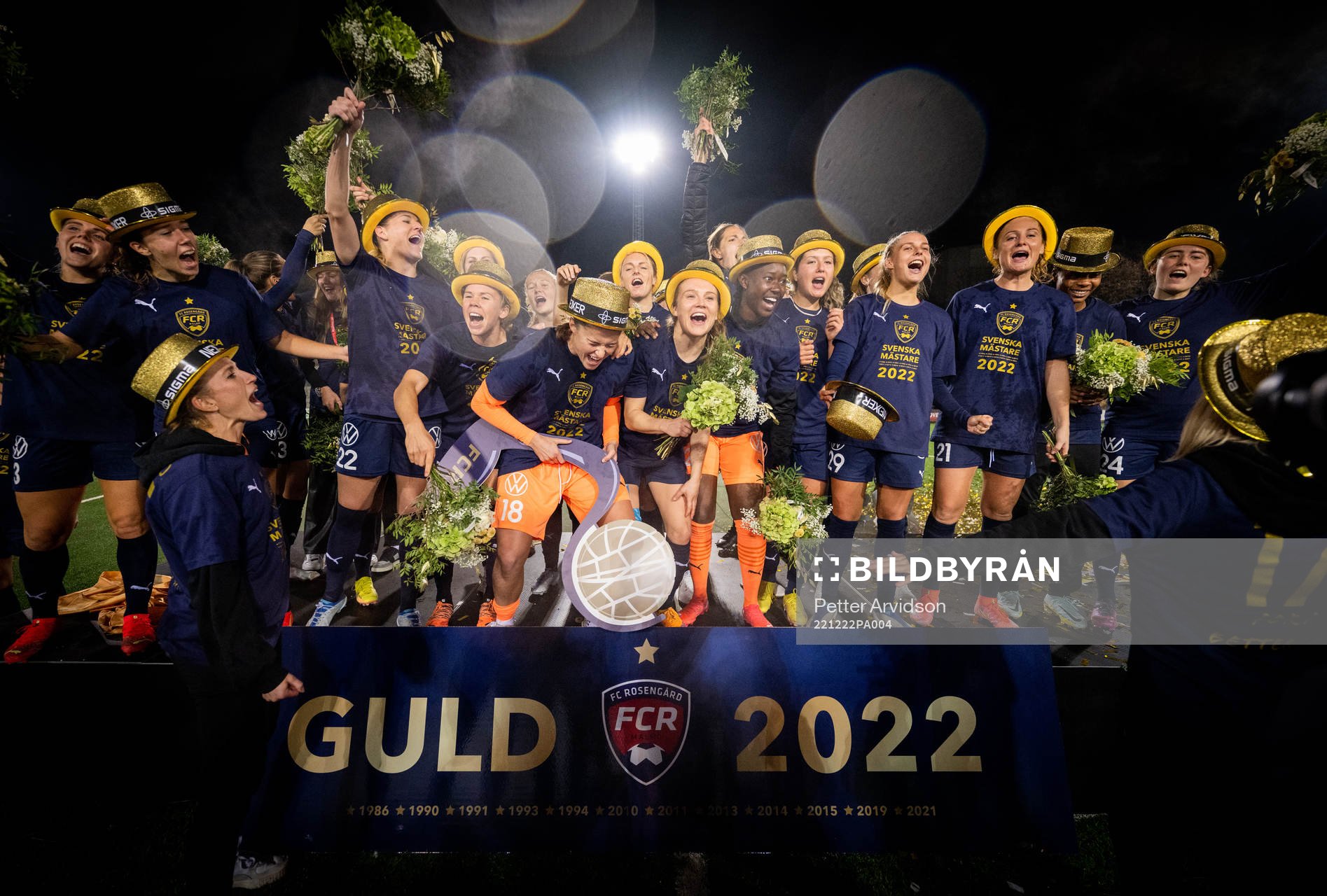 This picture is part of Bildbyrån’s selection of best sports photos from 2022. Originally published 221031 FC Rosengård’s goalkeeper Teagan Micah and Fiona Brown celebrate holding a replica of the Crown Princess Victoria trophy after winning the Swedish Championship title during the Damallsvenskan football match between FC Rosengård and Djurgården on October 31, 2022 in Malmö, Sweden.