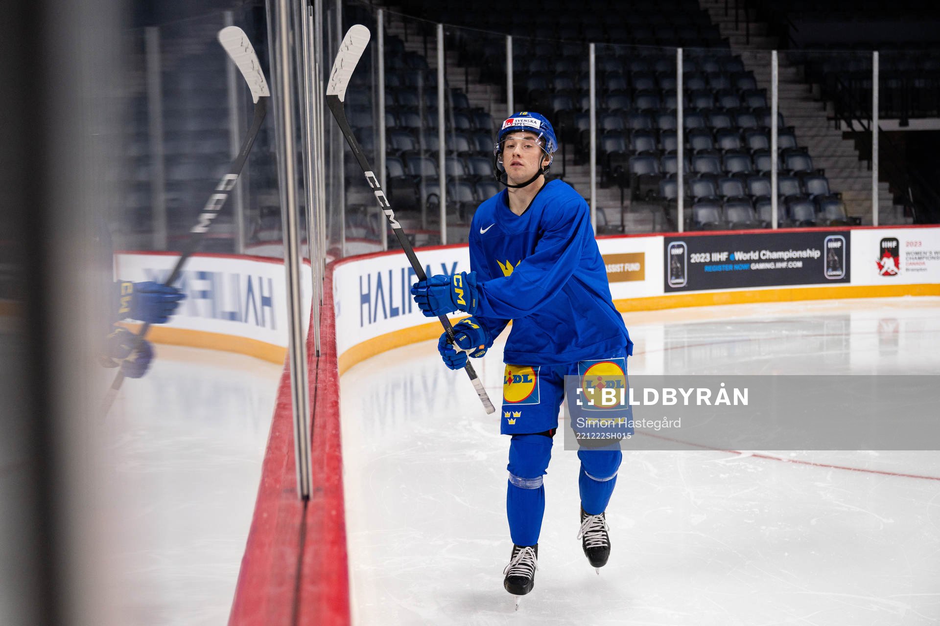 Noah Östlund of Sweden