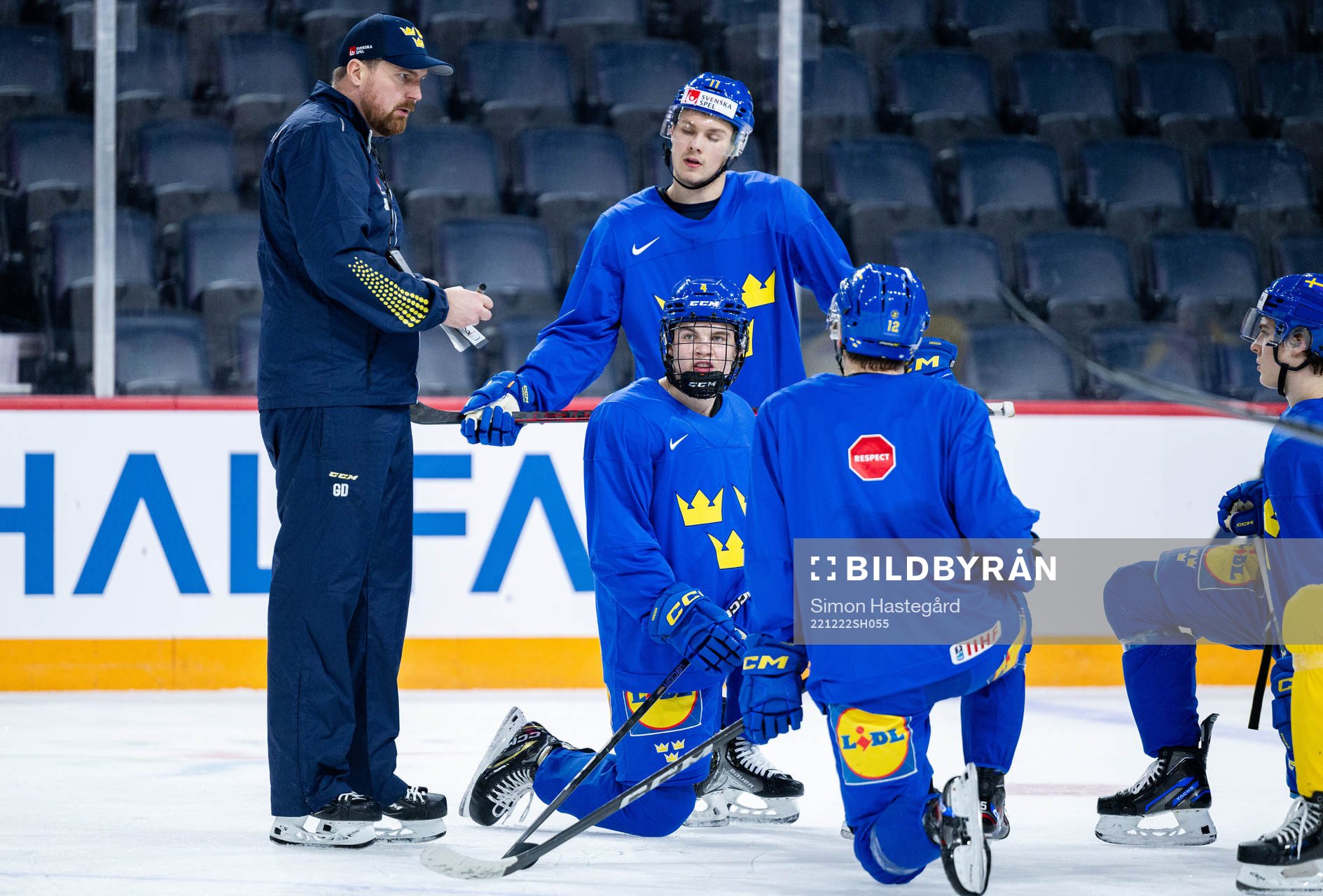 Gereon Dahlgren, assistant coach , Fabian Lysell , and Axel