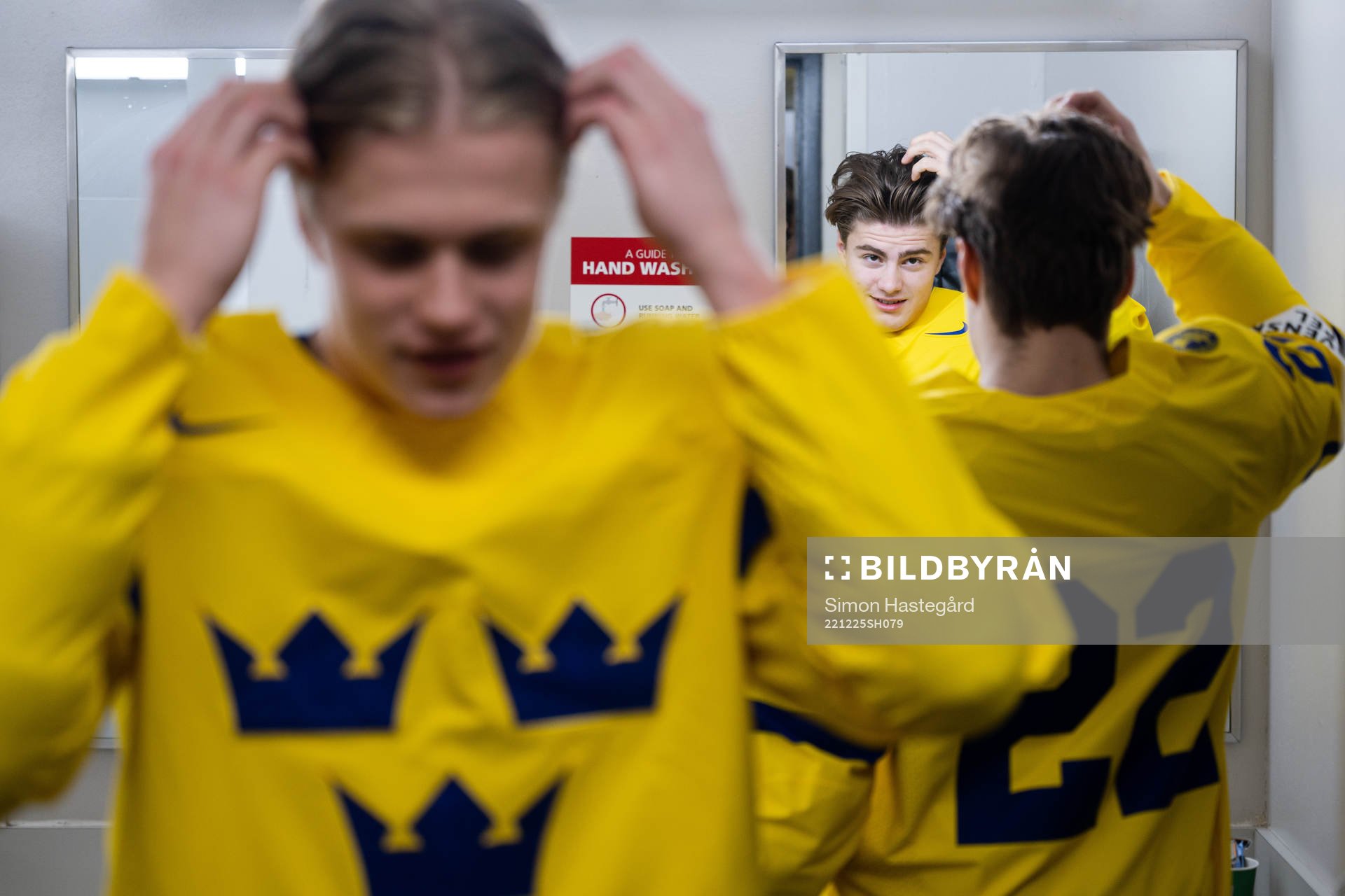 Elias Pettersson and Hugo Jonasson of Sweden prepare for a