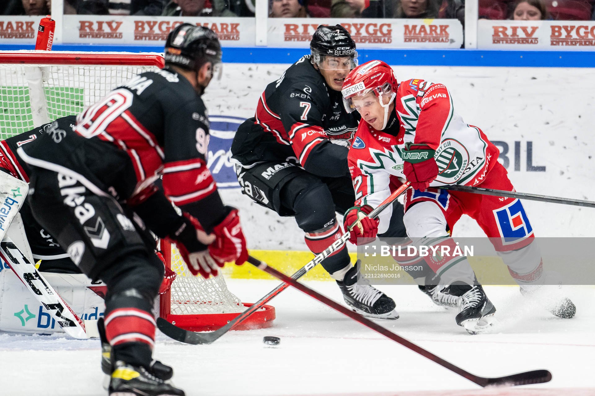 Malmö Redhawks Oliver Lauridsen och Frölundas Max Friberg