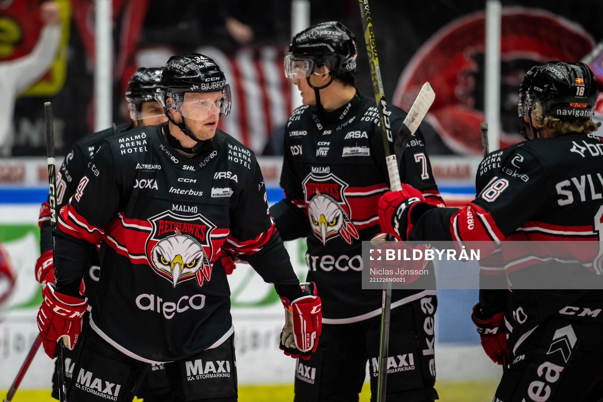 Malmö Redhawks Carl Söderberg jublar