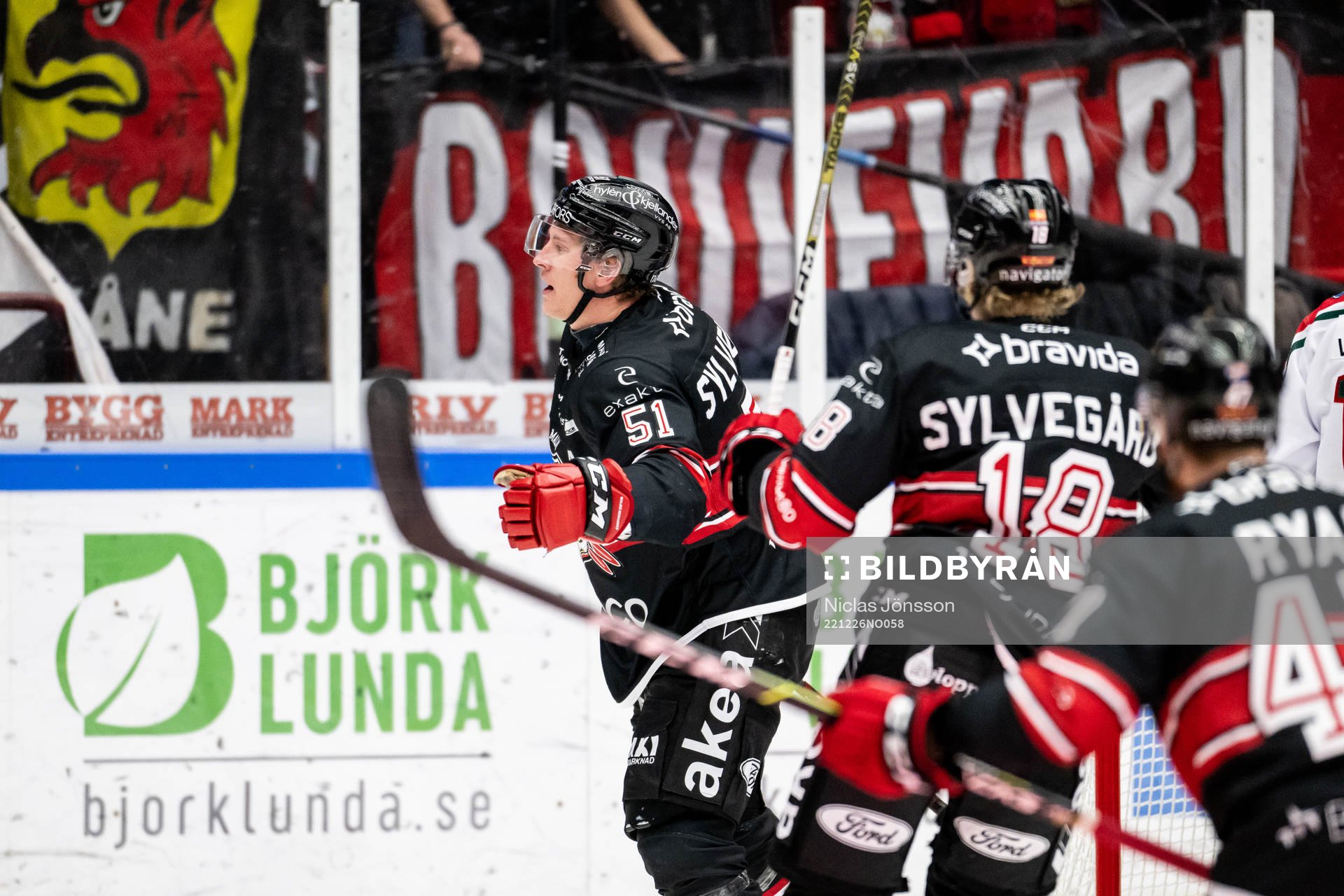 Malmö Redhawks Emil Sylvegård jublar