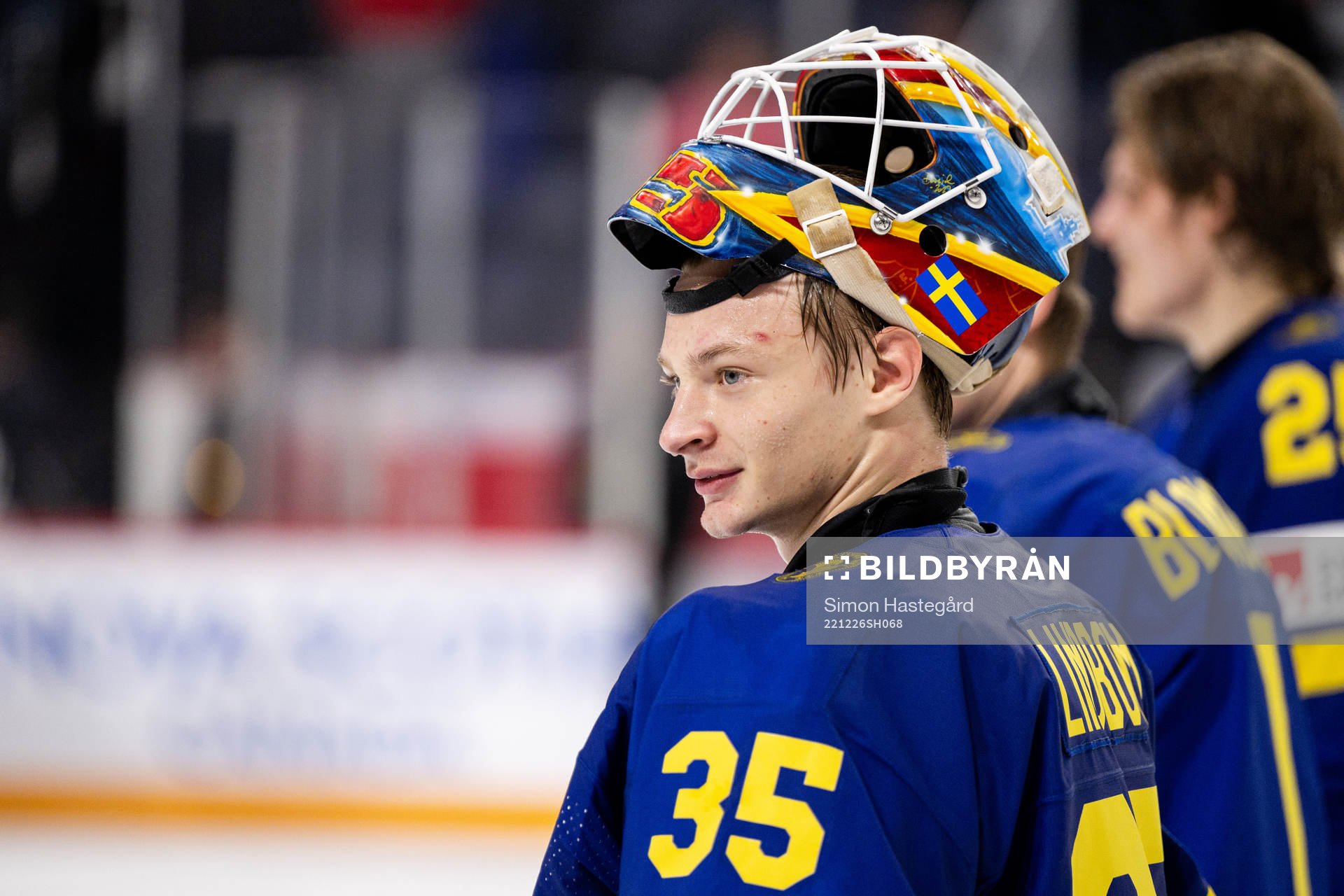 Goaltender Carl Lindbom