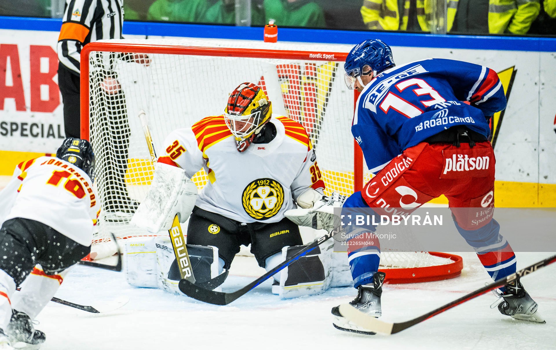 Brynäs målvakt Tomi Karhunen och Oskarshamns Jiri Smejkal