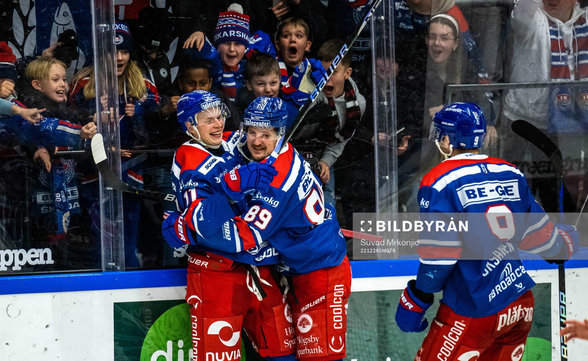 Oskarshamns Antti Suomela jublar med Patrik Karlkvist
