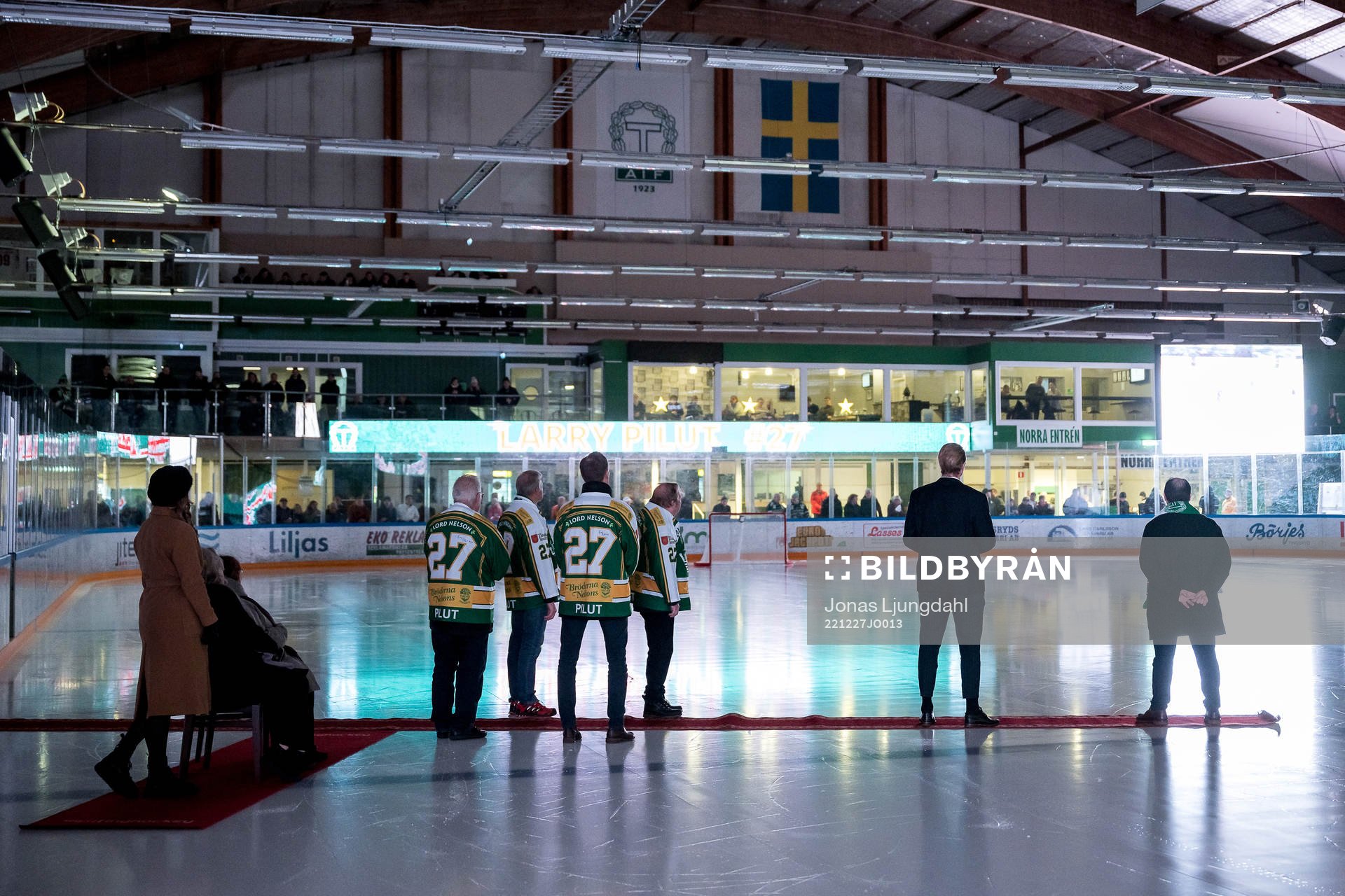 Hyllning av Tingsryds före detta spelare och ledare Larry