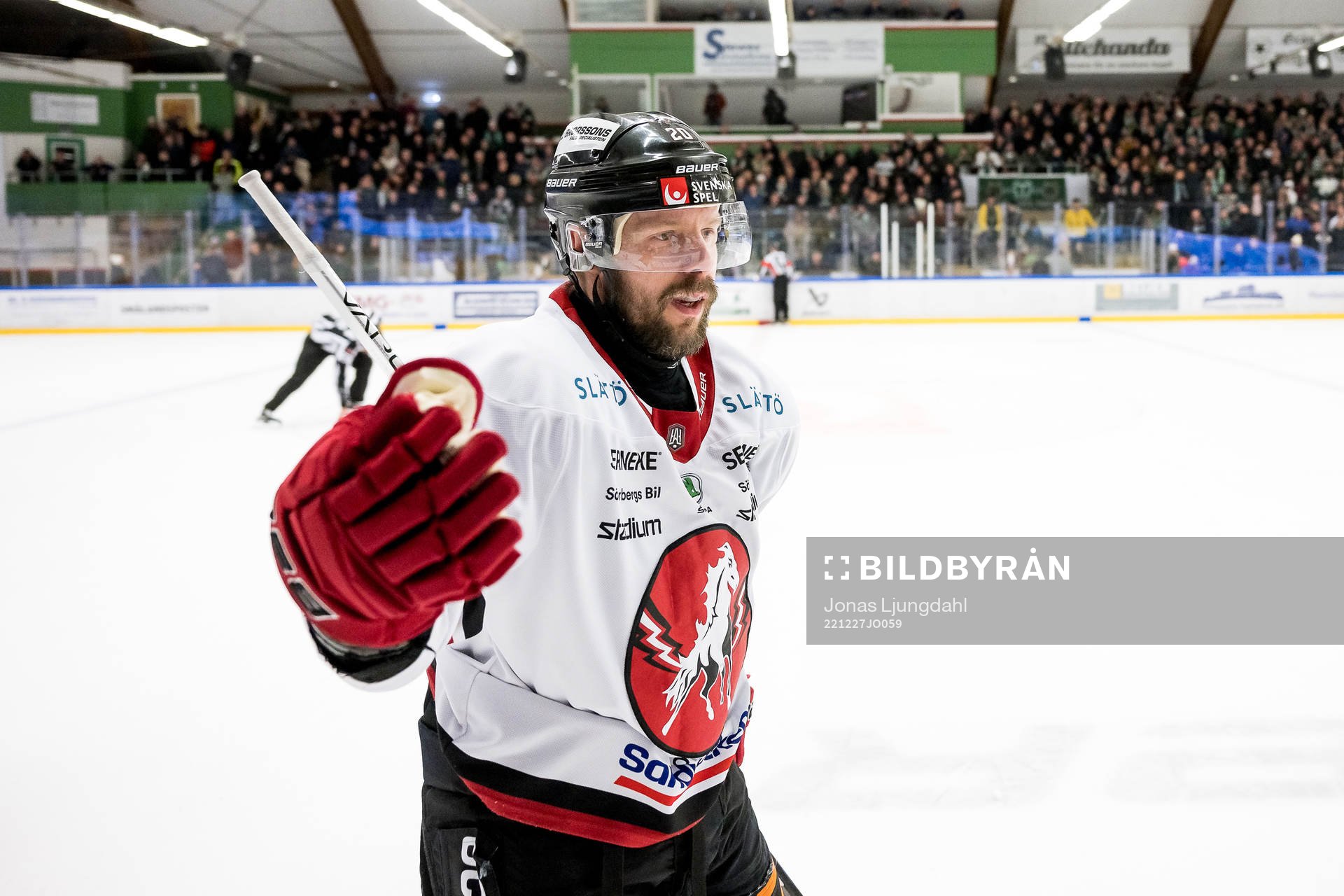 Vita Hästens Marcus Eriksson jublar