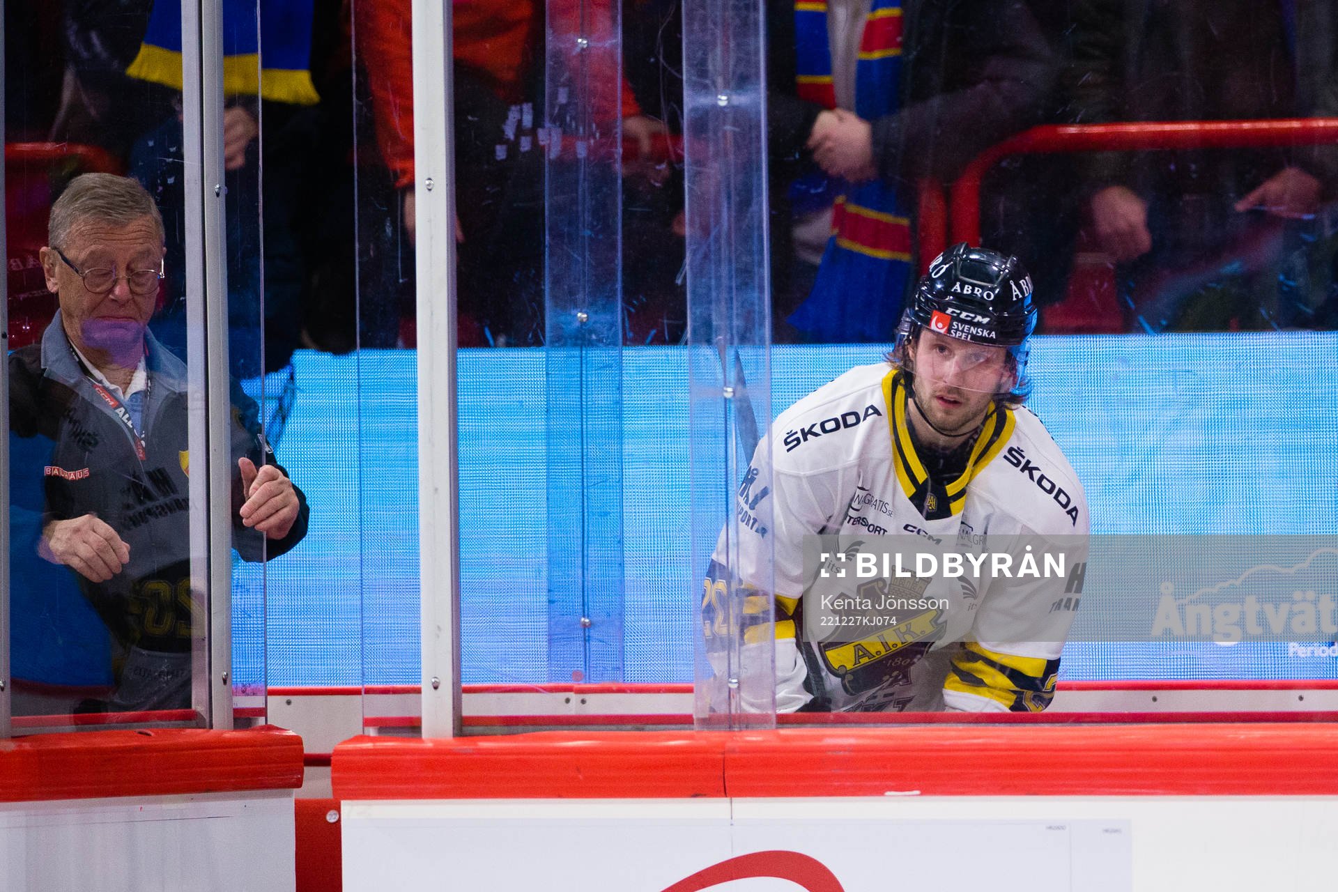 s Erik Flood utvisad