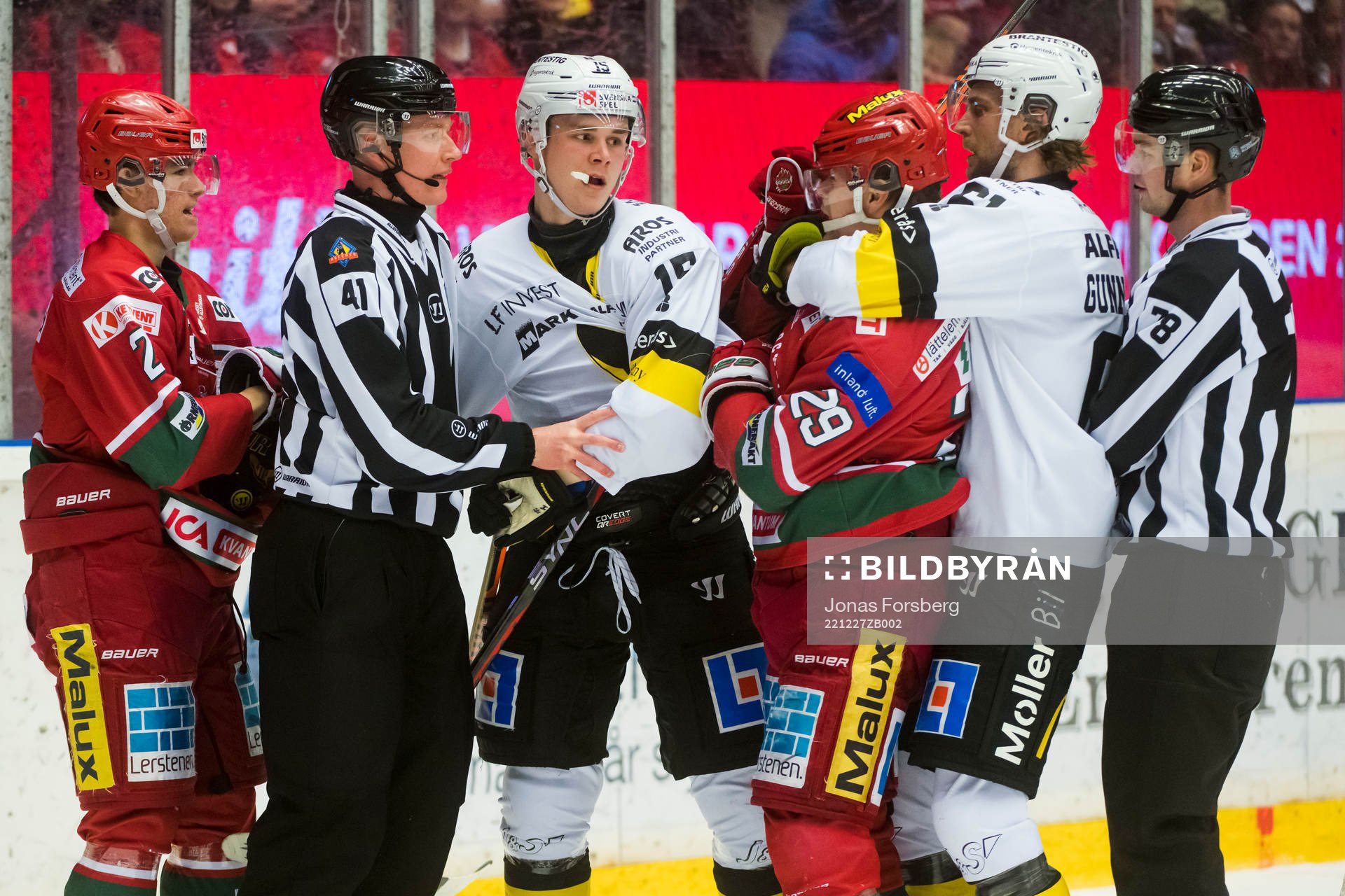 Västerås Filip Wiberg och Modos Mikkel Aagaard