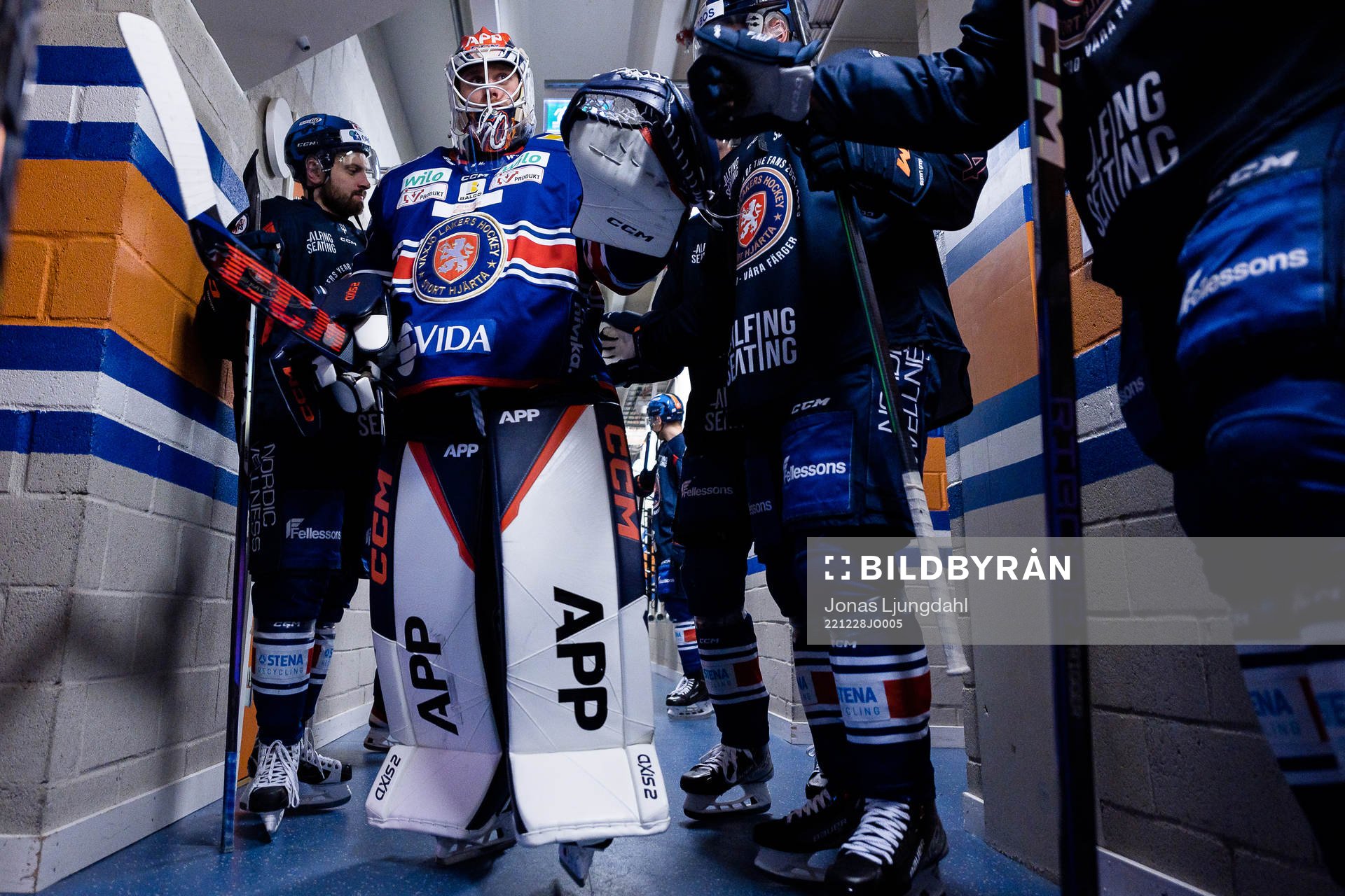 Växjös målvakt Adam Åhman före ishockeymatchen i SHL
