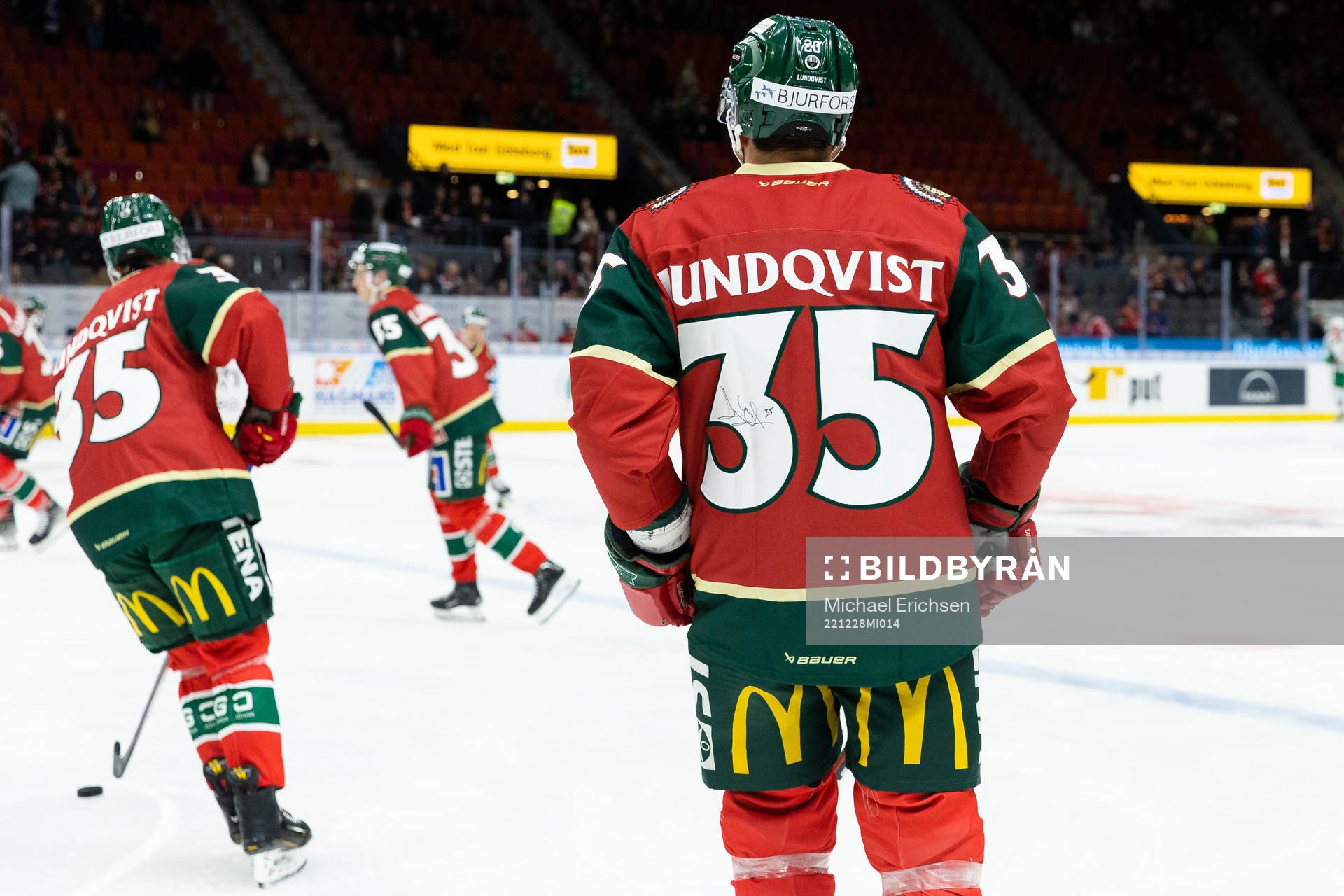 Frölundas Joel Lundqvist med en specialdesignad tröja