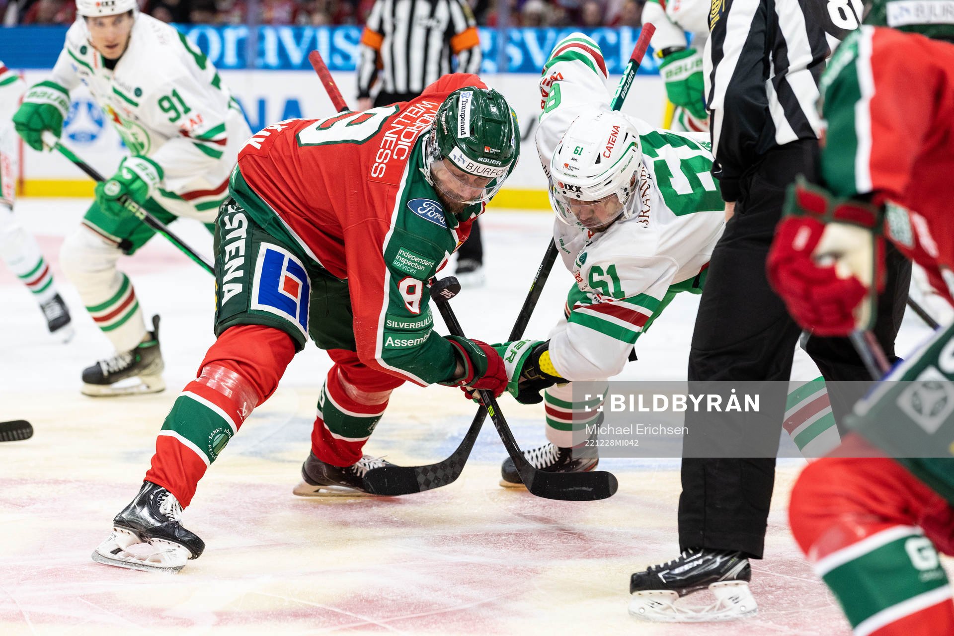 Frölundas Jan Mursak och Rögles Ludvig Larsson