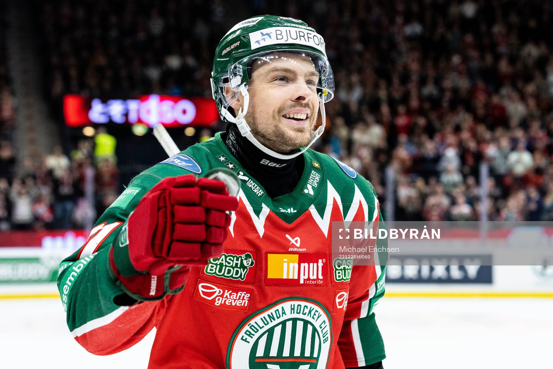 Frölundas Mats Rosseli Olsen jublar