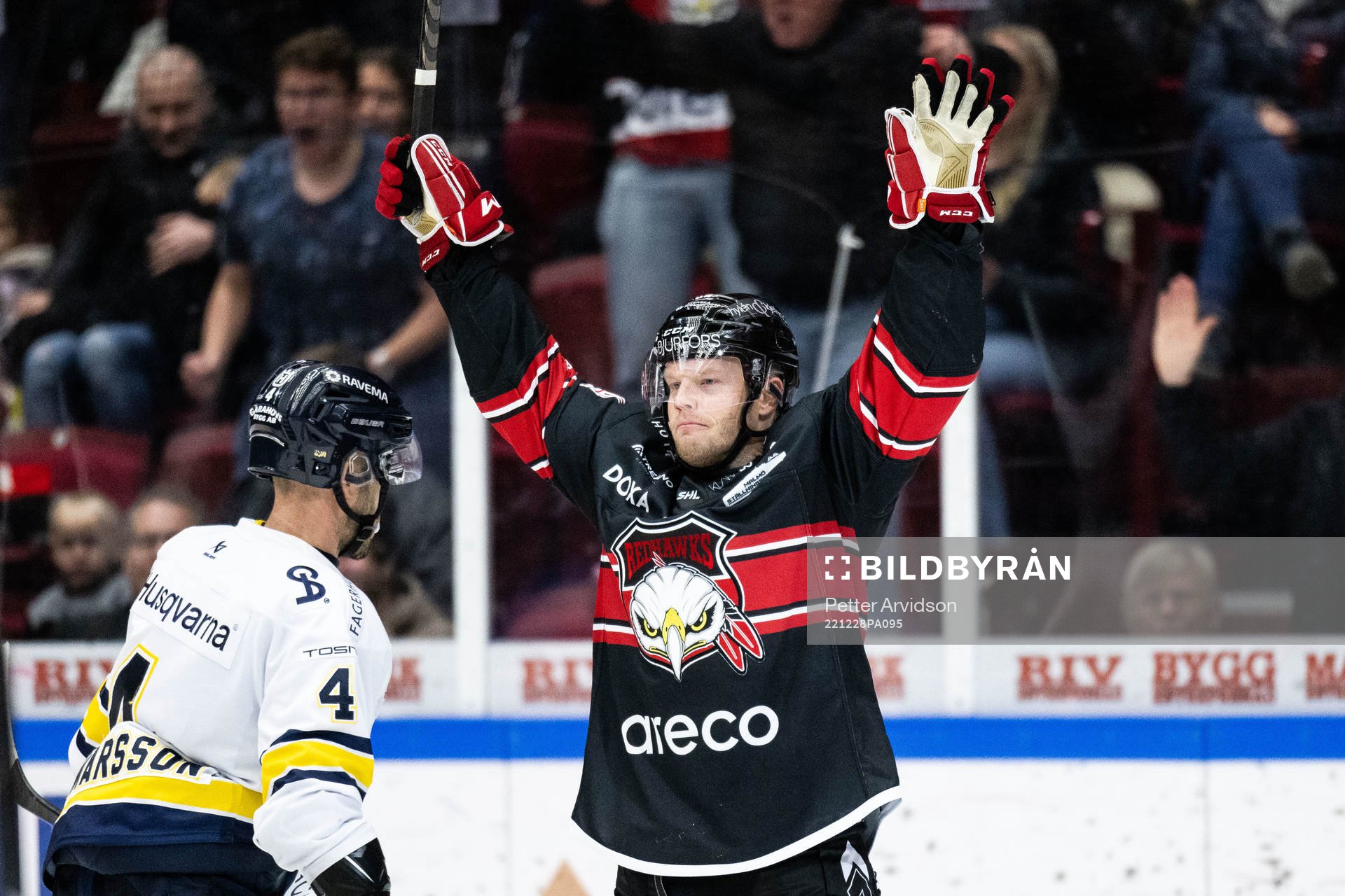 Malmö Redhawks Carl Söderberg jublar